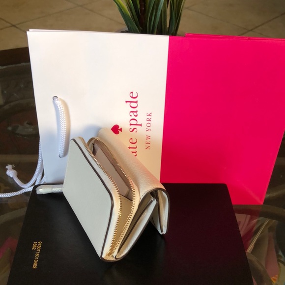 KATE SPADE WALLET - Picture 4 of 7